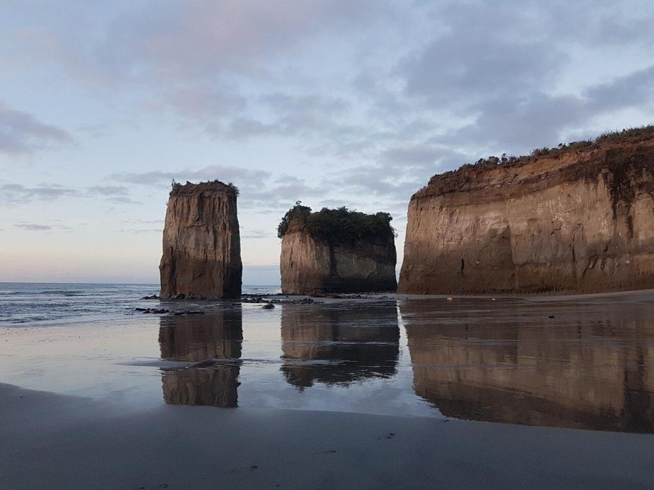 Отель The Hole In The Rock Yurt Cape Foulwind Экстерьер фото